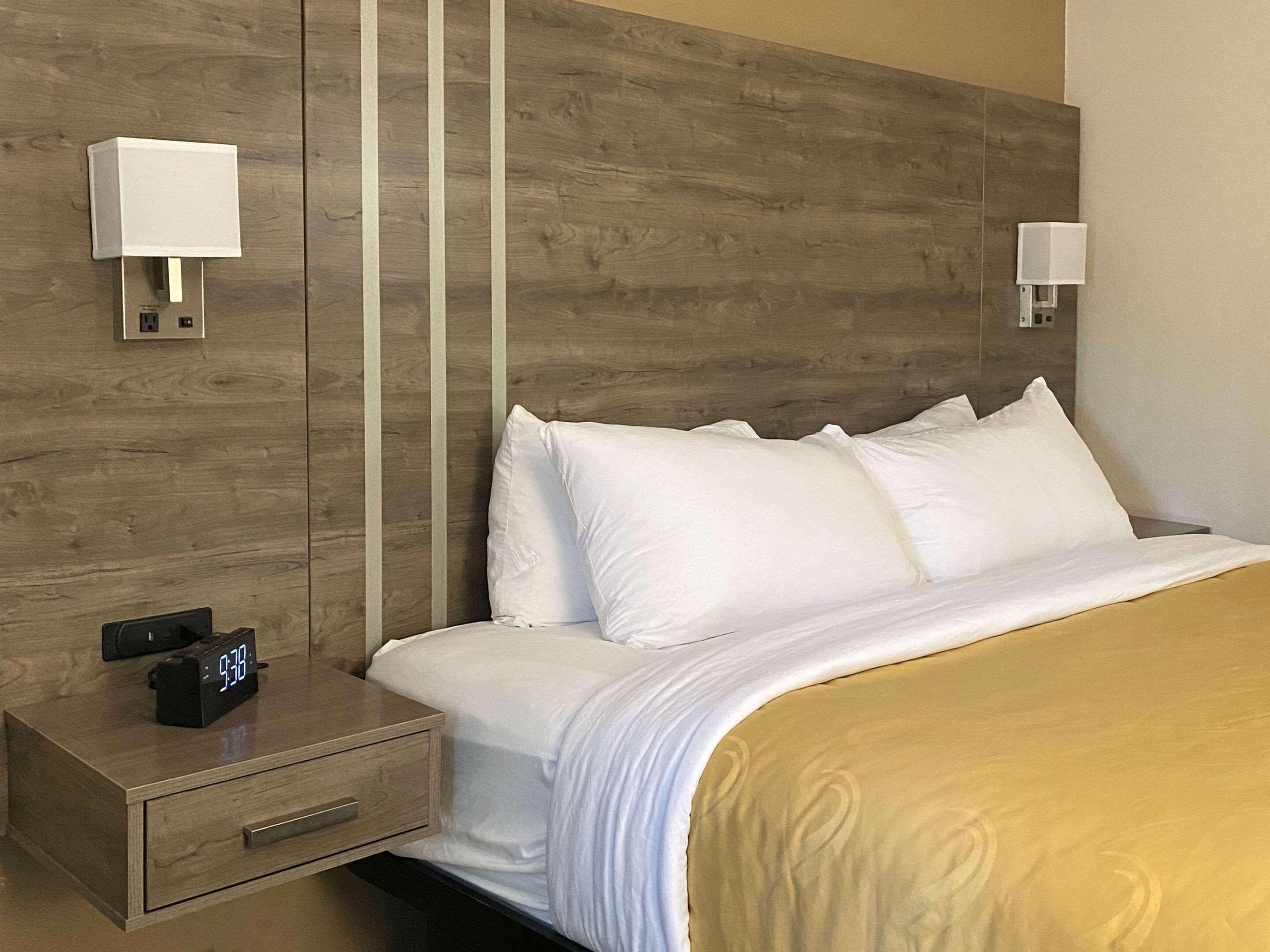 Quality Inn Albuquerque East I-40 Juan Tabo Exit Экстерьер фото